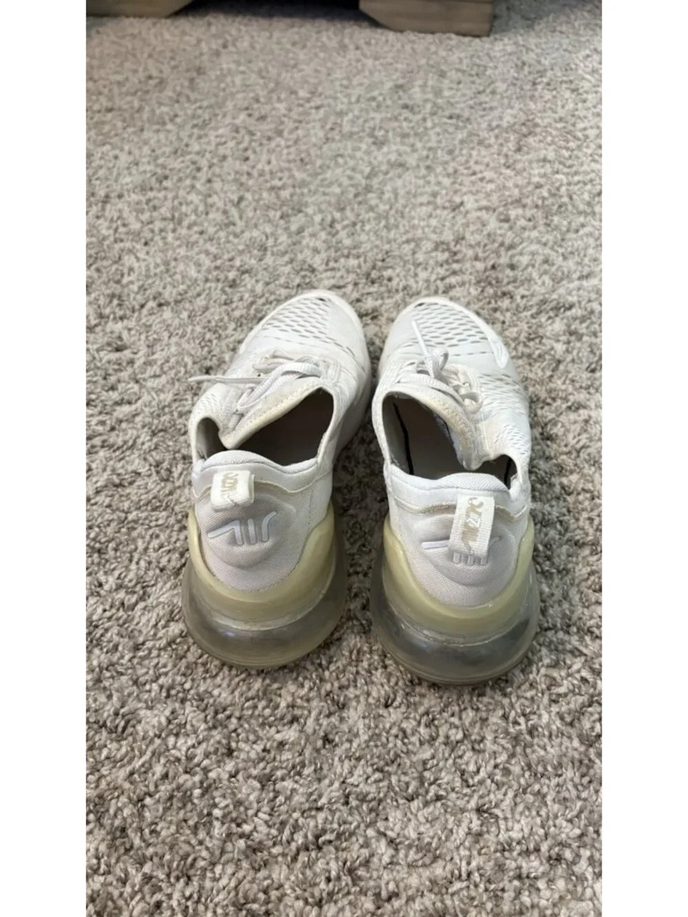 Nike Women Air Max 270 943345-103 White Running Shoes Sneakers Size 8.5 W (7 Y)